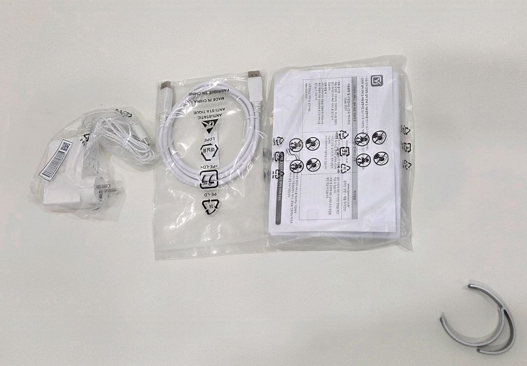 [S급]LG 32인치 4K UHD 모니터 32UN650K 판매합니다 이미지