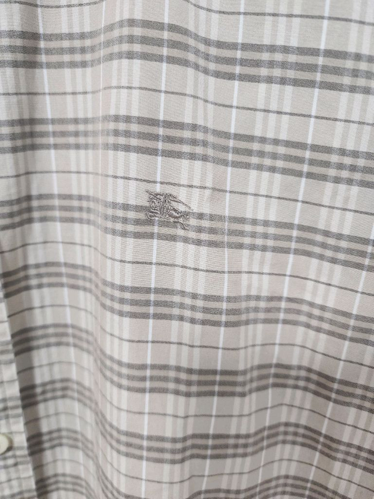 버버리 연베이지 셔츠 팝니다--6