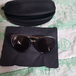 새제품 선글라스 여러개 정리중 - MASKA선글라스 피카부니나 택포5만