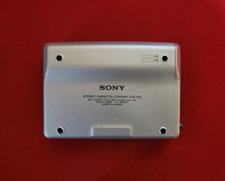 소니워크맨 TCS-100 깨끗한 카세트 플레이어 레코더--1