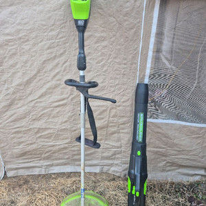 그린웍스 60v 예초기와 브로워 판매 또는 낚시대와 교환 원합니다 이미지