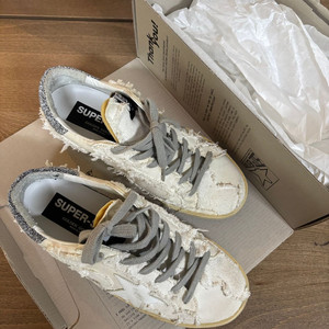 골든구스 스니커즈