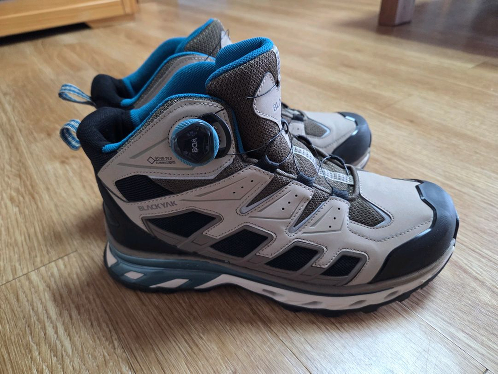 블랙야크 고어택스 등산화 280mm--2