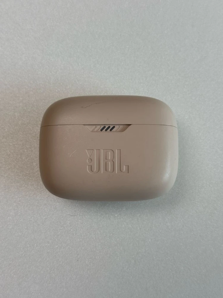 JBL TUNE230NC TWS 본체 이미지