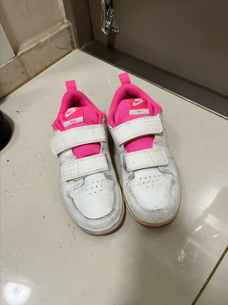 무료배송)여아 210사이즈 나이키운동화 이미지