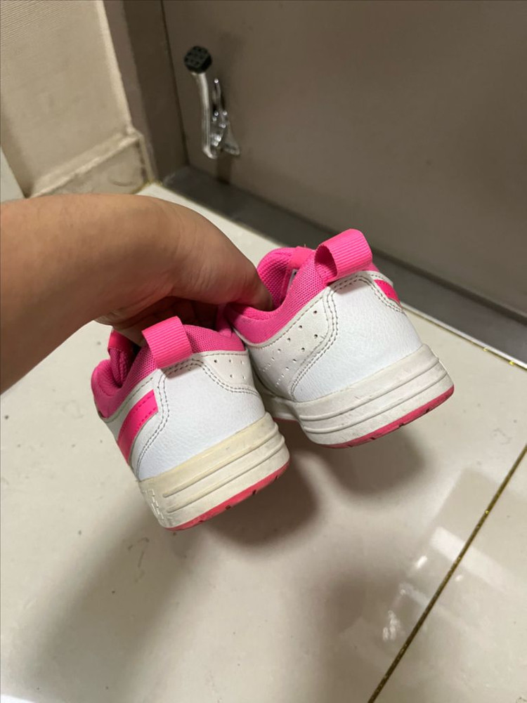 무료배송)여아 210사이즈 나이키운동화 이미지