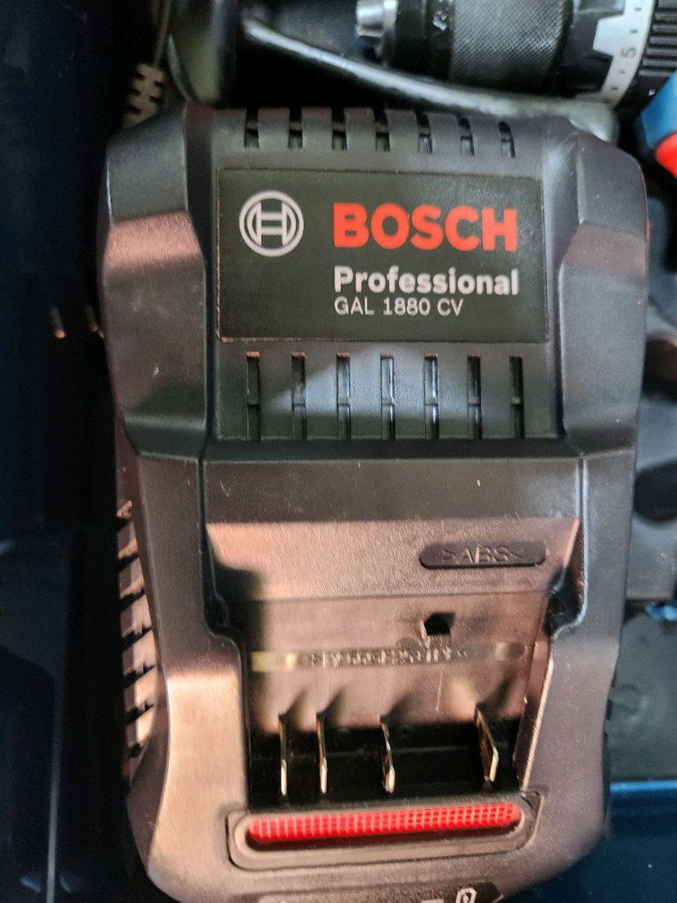 보쉬 GSB 18V-90 C 전문가용 드릴 드라이버 세트입니다 이미지