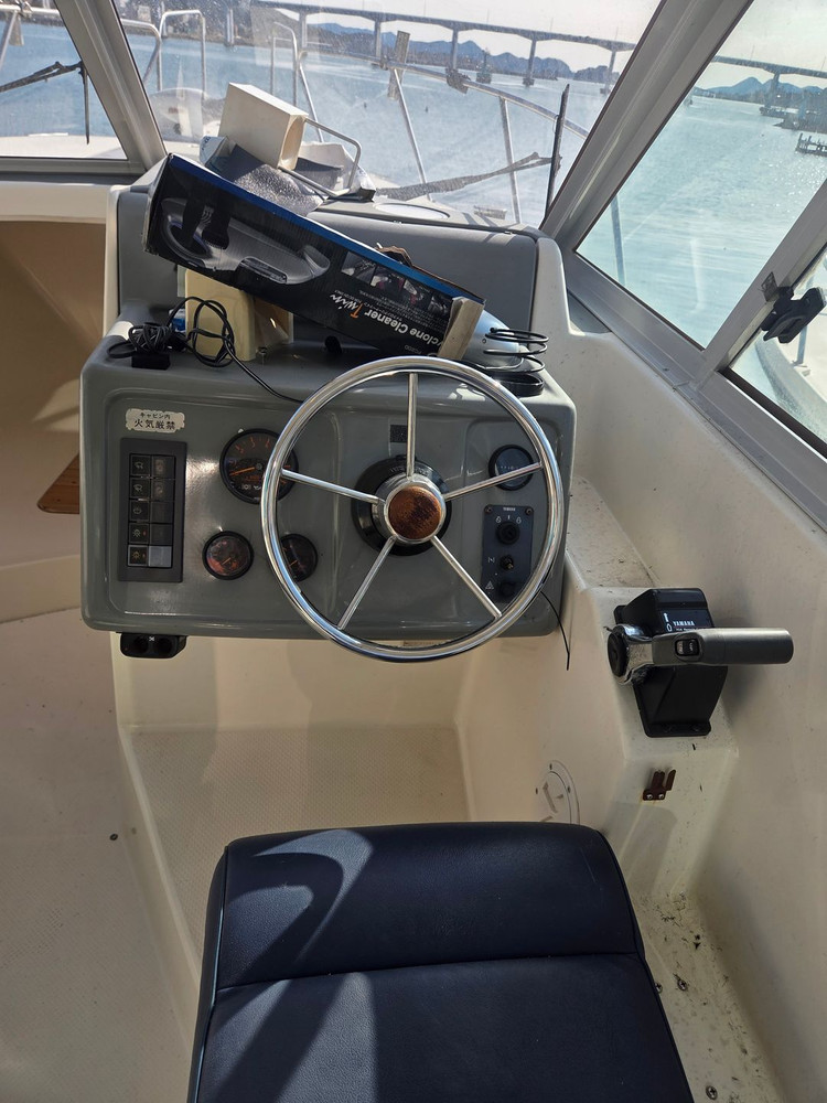 중고 낚시보트 야마하 FC24 선외기 하우스보트 이미지