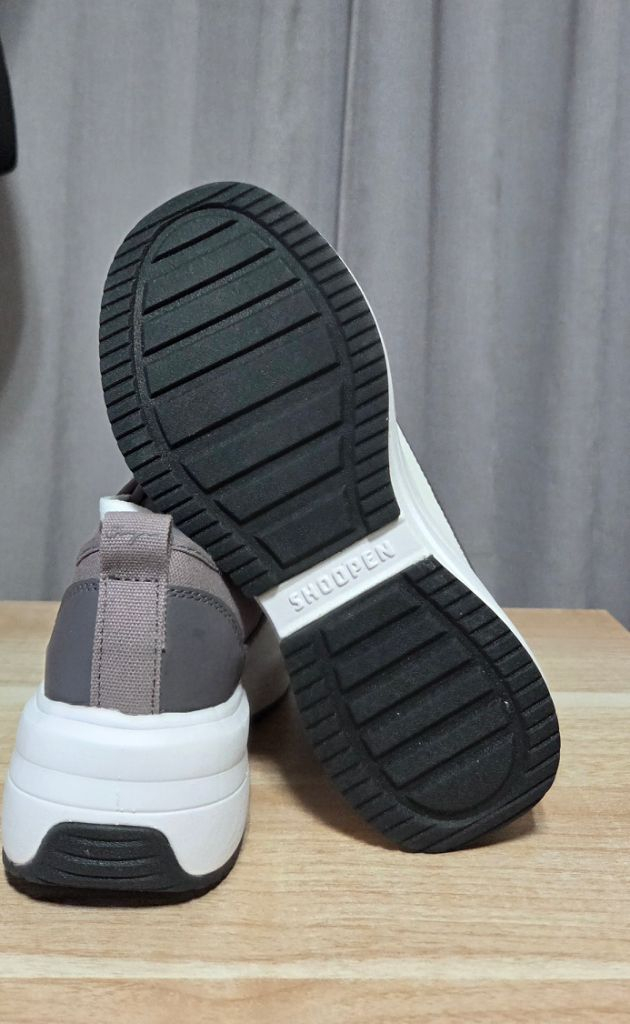 슈펜 슈탠다드 로우 키높이 스니커즈 230사이즈 새제품(노박스) 이미지