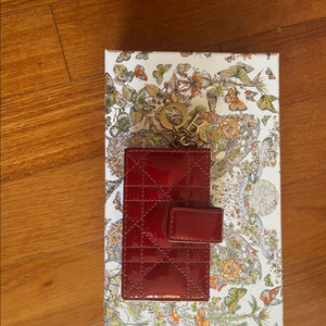 디올 퀼팅 카드지갑