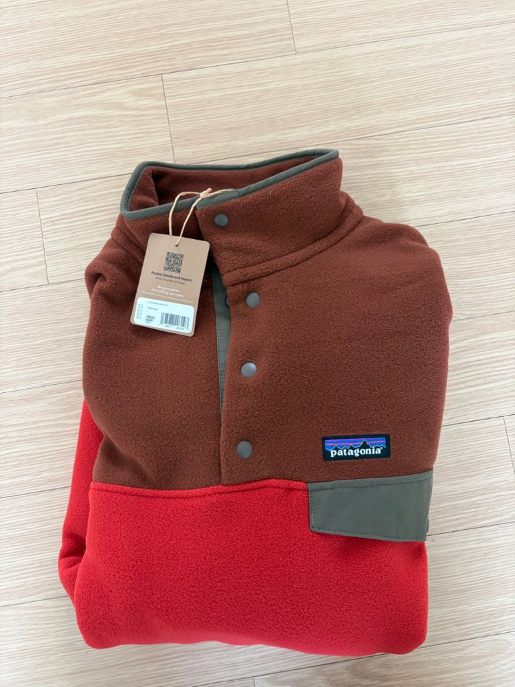 [L]파타고니아 신칠라 아마니타 레드--1