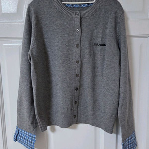 미우미우 그레이 가디건 새상품 + 미우 헤어핀