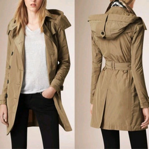 버버리 트렌치 발모랄-사이잘