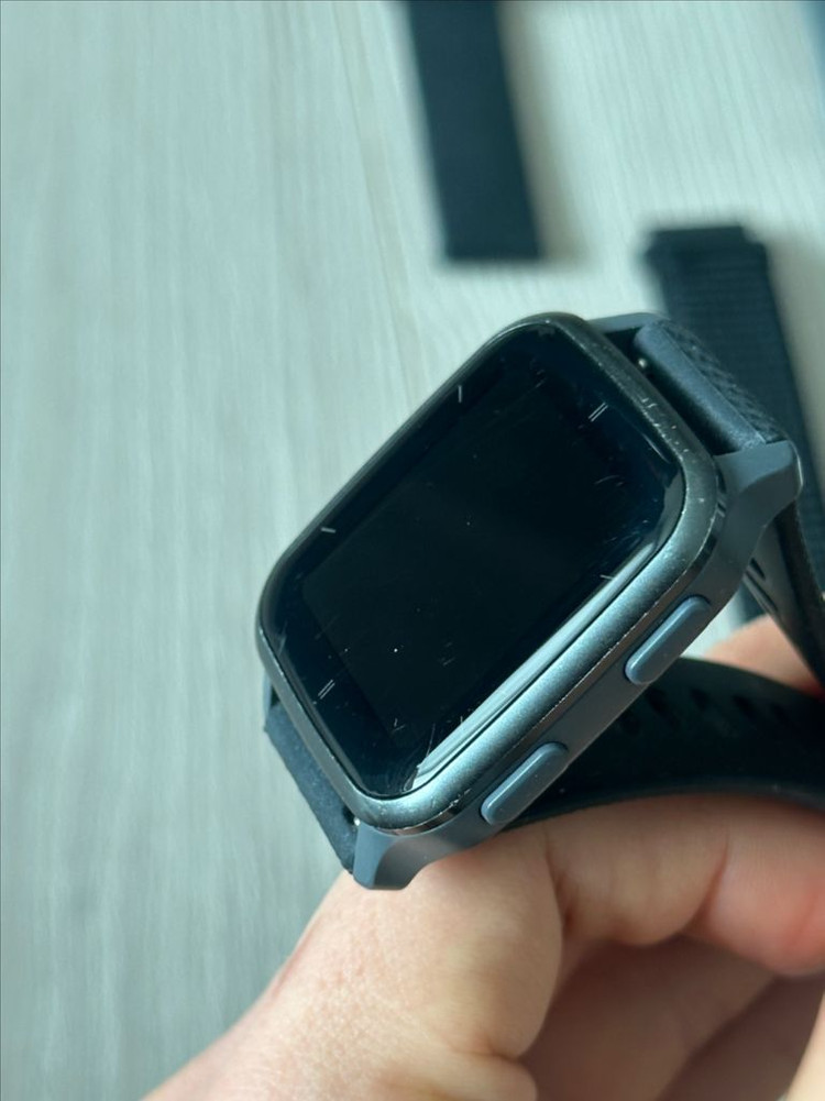 가민 베뉴 SQ2 블랙 스마트워치--2