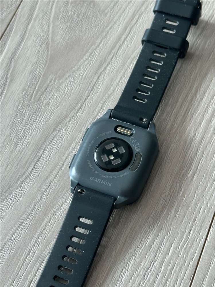 가민 베뉴 SQ2 블랙 스마트워치--5