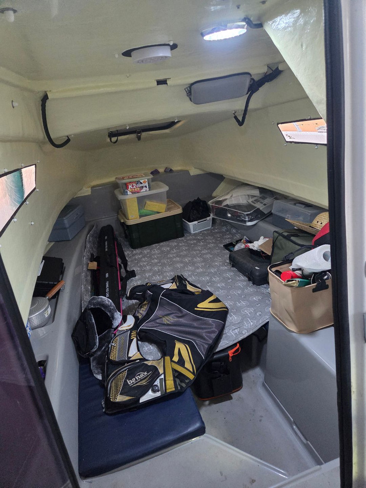 닛산CF760 중고 선외기 하우스보트 야마하 250마력 이미지