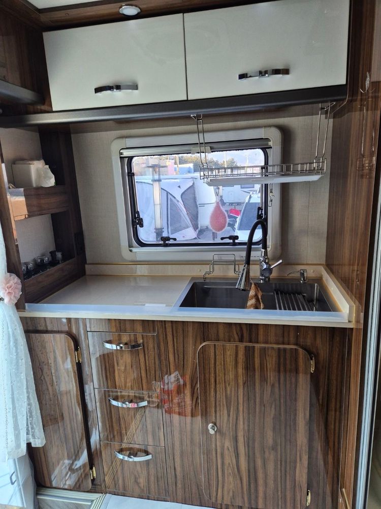 부산 영남캠핑카 350 (4200만) 21년5월출고 이미지