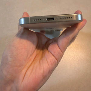 아이폰 15 Pro Max 실버 색상 512