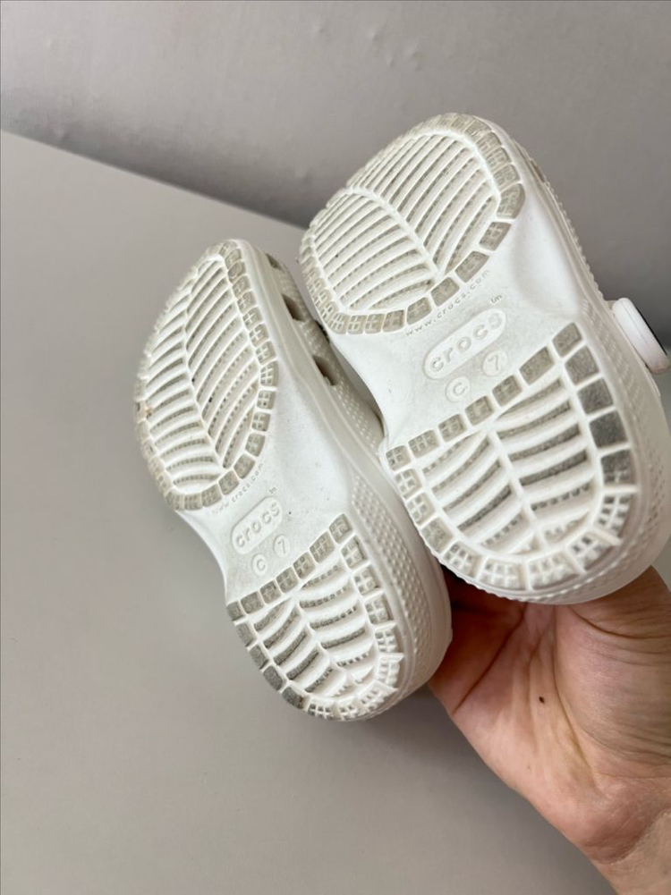 크록스 키즈 화이트--2