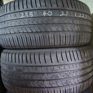 중형 세단 순정 타이어중고타이어 255 40 21 판매합니다. 킨포레스트