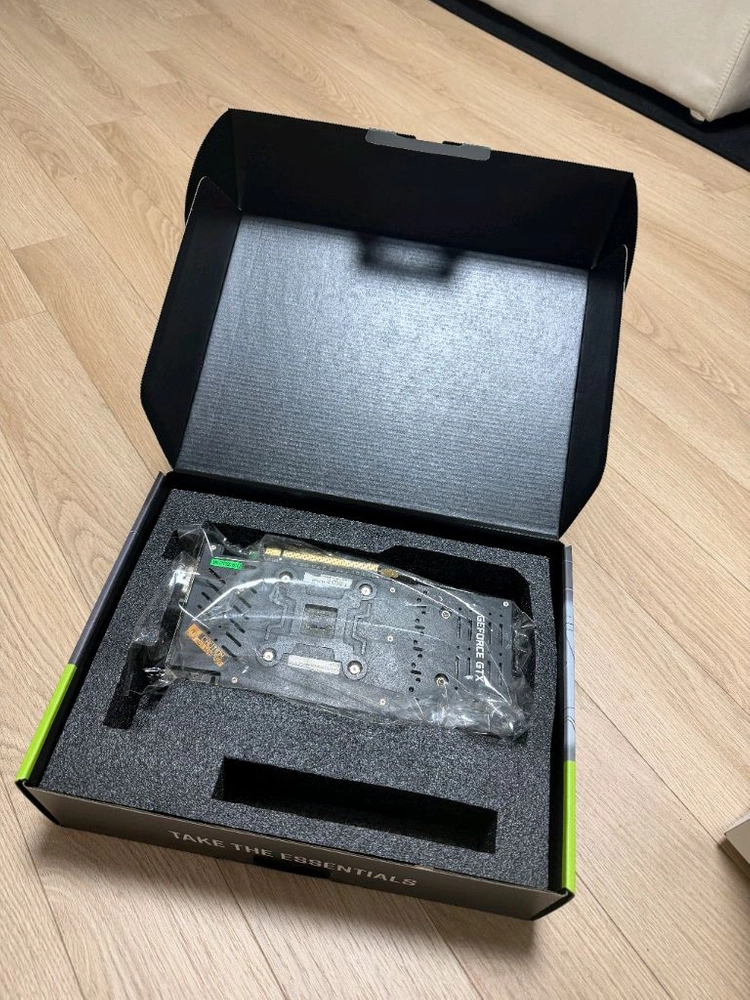 RTX 5070 그래픽카드 이미지