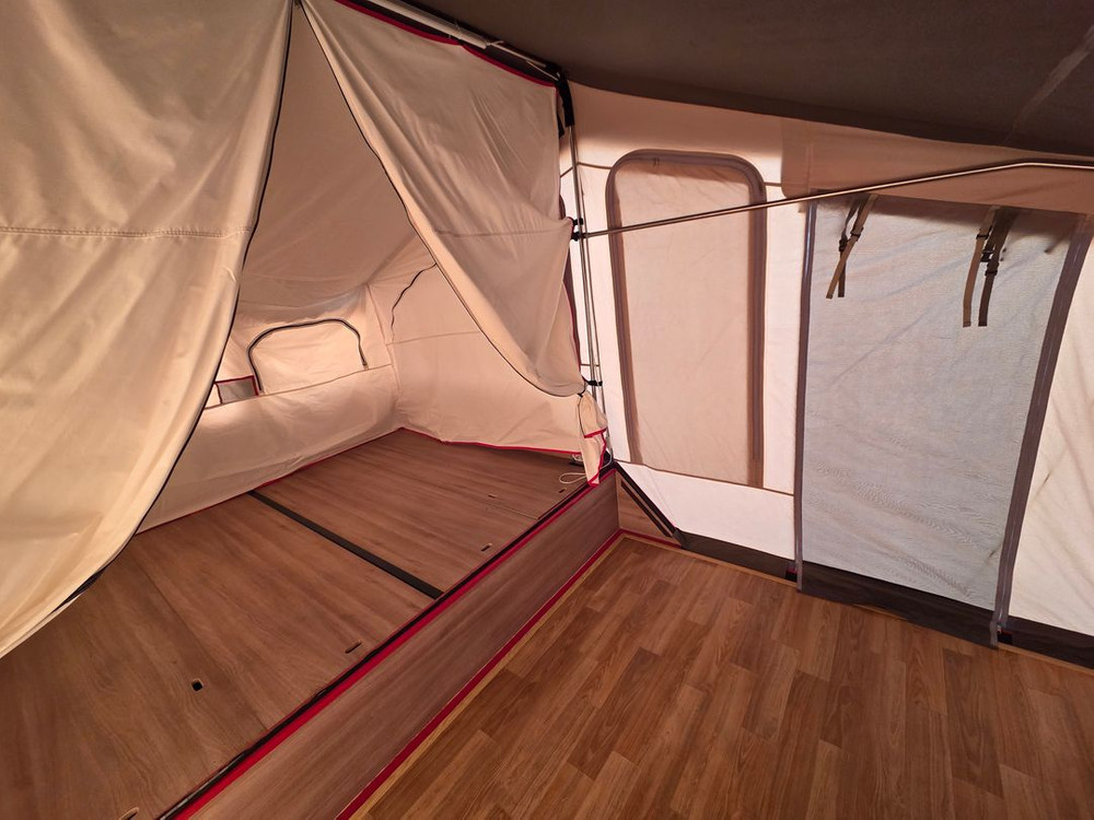 코쿤 CC4 텐트 트레일러 / 350만원 / 내외부 상태 굿!! 스킨 상태 굿!! 전기 바닥 난방!! 이미지