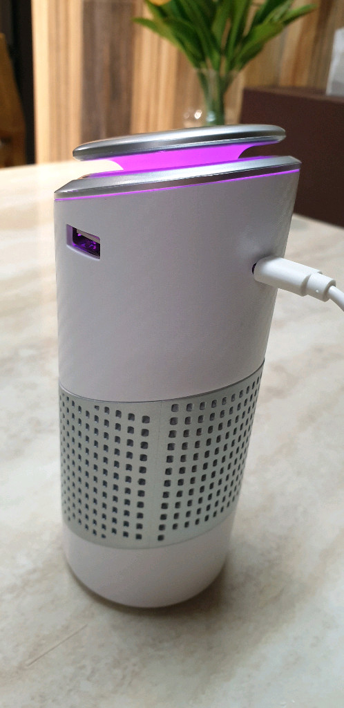 나오테크 카본 차량용 공기청정기 이미지