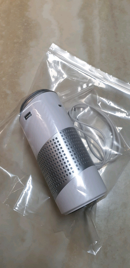 나오테크 카본 차량용 공기청정기 이미지