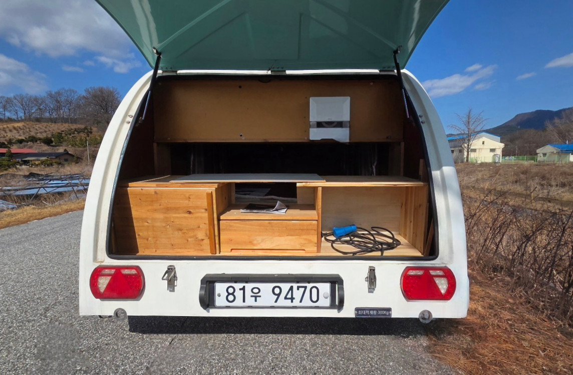마레 비박 미니 카라반 / 440만원 / 귀엽고 알찬 미니 카라반!! 외부 키친까지!! 이미지