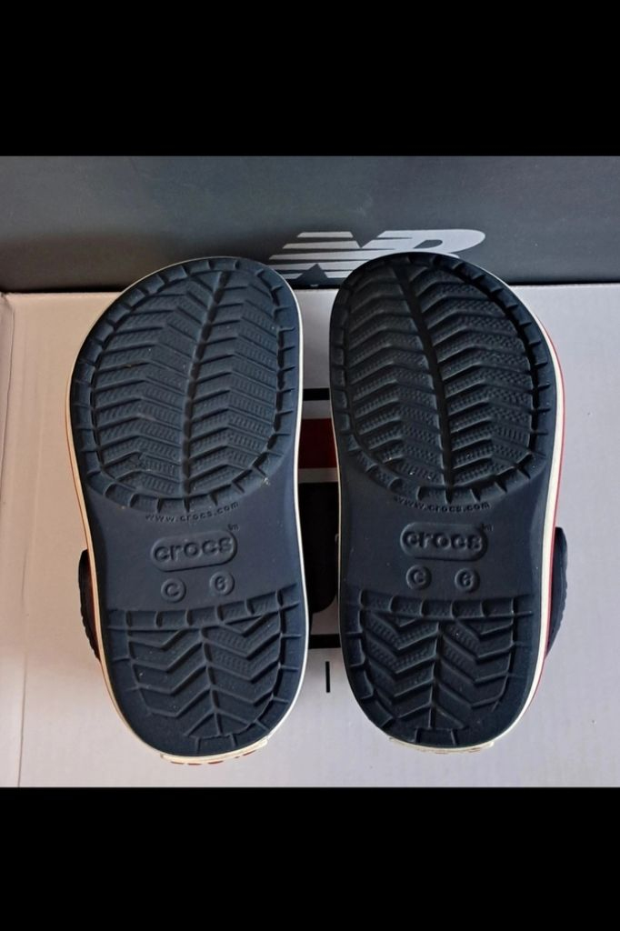 크록스정품C6 130 지비츠포함--4