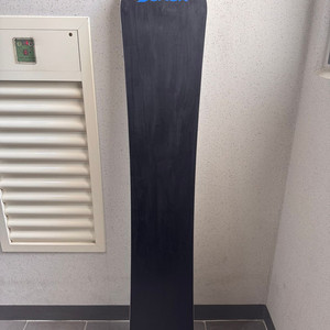 Donek(도넥) 스노우보드 데크입니다.