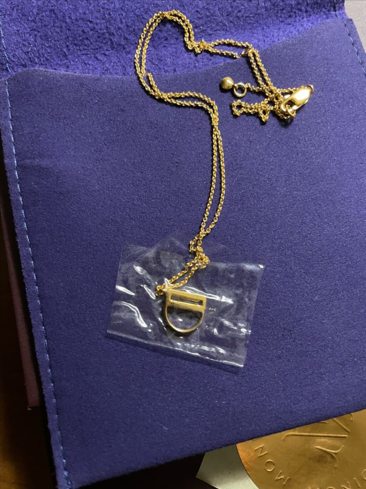 모니카비나더 D 이니셜 참 리사이클 18ct 옐로 골드 플레이트 버메일 스털링 실버 펜던트 목걸이(실버925/도금) 이미지