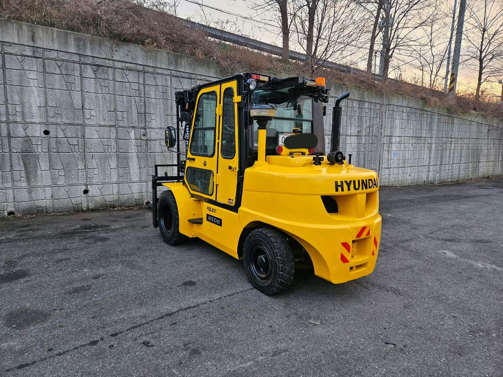(중고지게차) 현대 포렉스 45DE 디젤 3단 4.5톤 지게차 (3단 듀얼마스트, 편개식자동발, 에어컨&히터, 캐빈 이미지