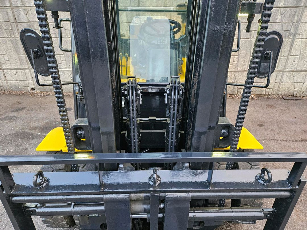 (중고지게차) 현대 포렉스 45DE 디젤 3단 4.5톤 지게차 (3단 듀얼마스트, 편개식자동발, 에어컨&히터, 캐빈 이미지