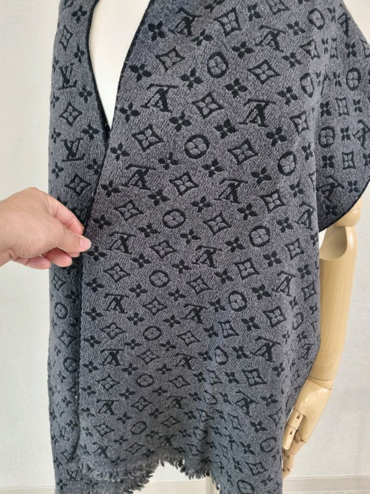 루이비통 머플러 목도리 이미지