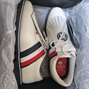 쿨거래시 15만9천택포! 미착용 새제품 정품 지포어 킬티 디스럽터 여성 골프화 화이트 235