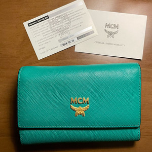 mcm사피아노가죽 장지갑 정품