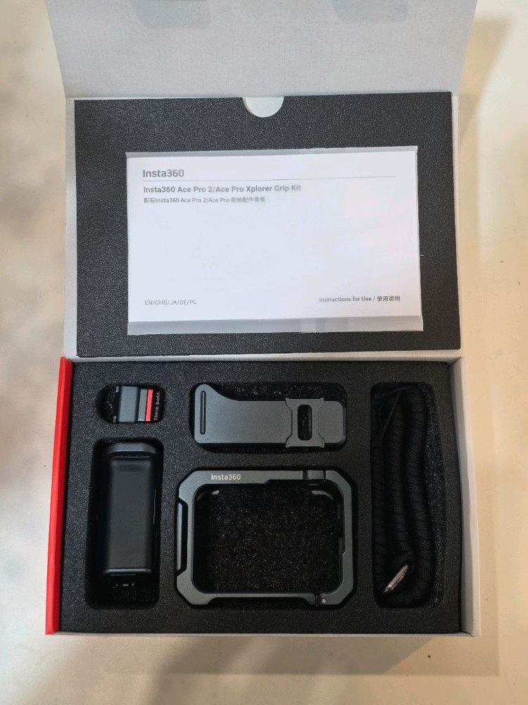 인스타360 에이스프로2 그립킷--1