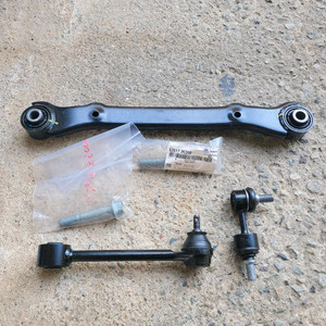 yf소나타 rh리어어퍼암, 뒷 활대링크, 어시스트암 일괄 판매 이미지