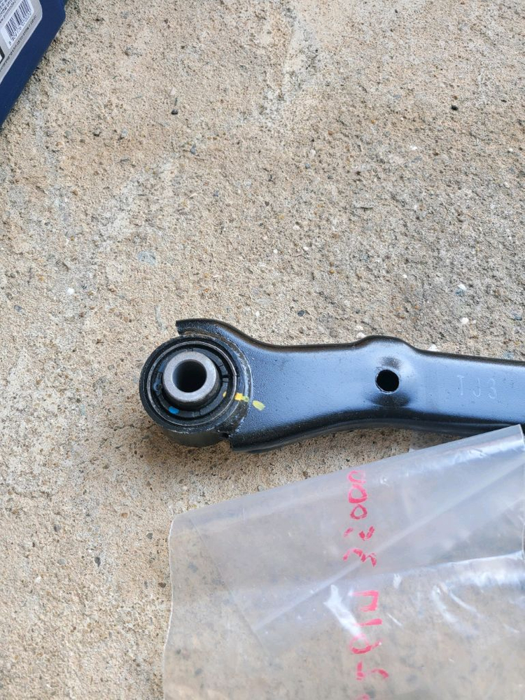 yf소나타 rh리어어퍼암, 뒷 활대링크, 어시스트암 일괄 판매 이미지