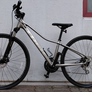 트렉(TREK) MTB 하이브리드 자전거 - 듀얼스포츠2 <메탈실버> 이미지