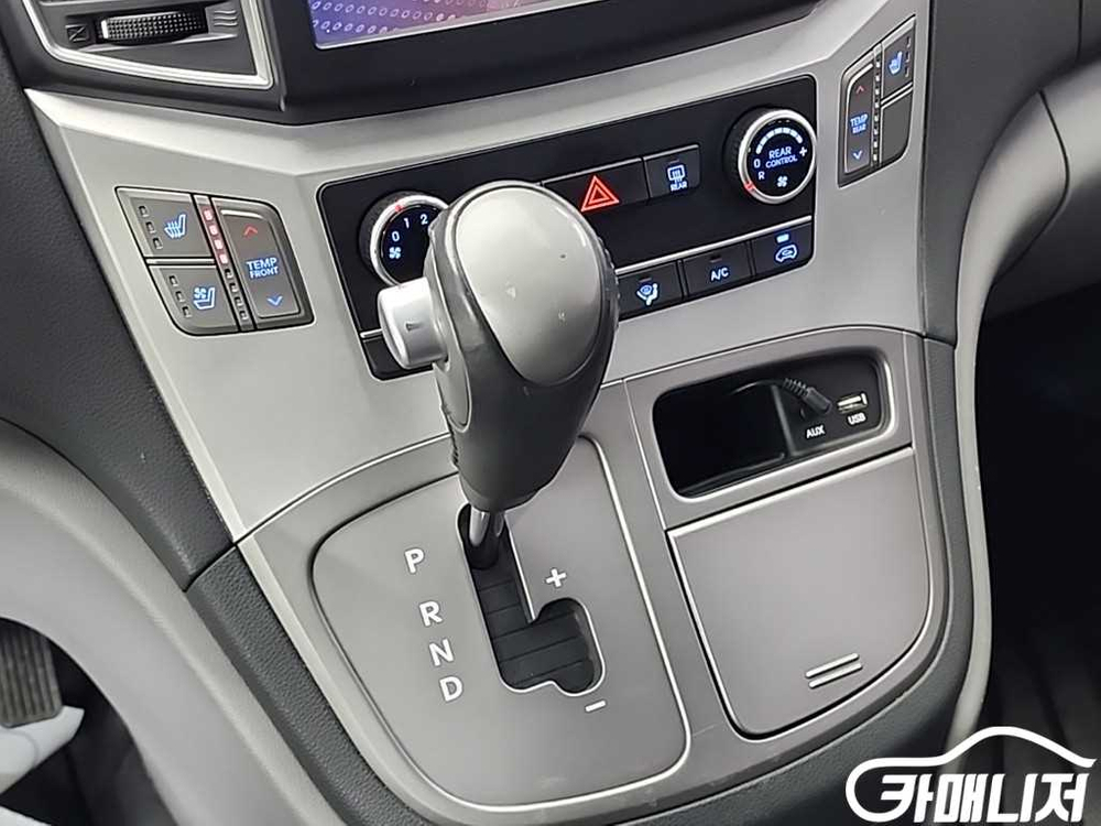 [현대]더 뉴 그랜드 스타렉스 2WD 웨건 11인승 모던 (0톤) #3월급매--7