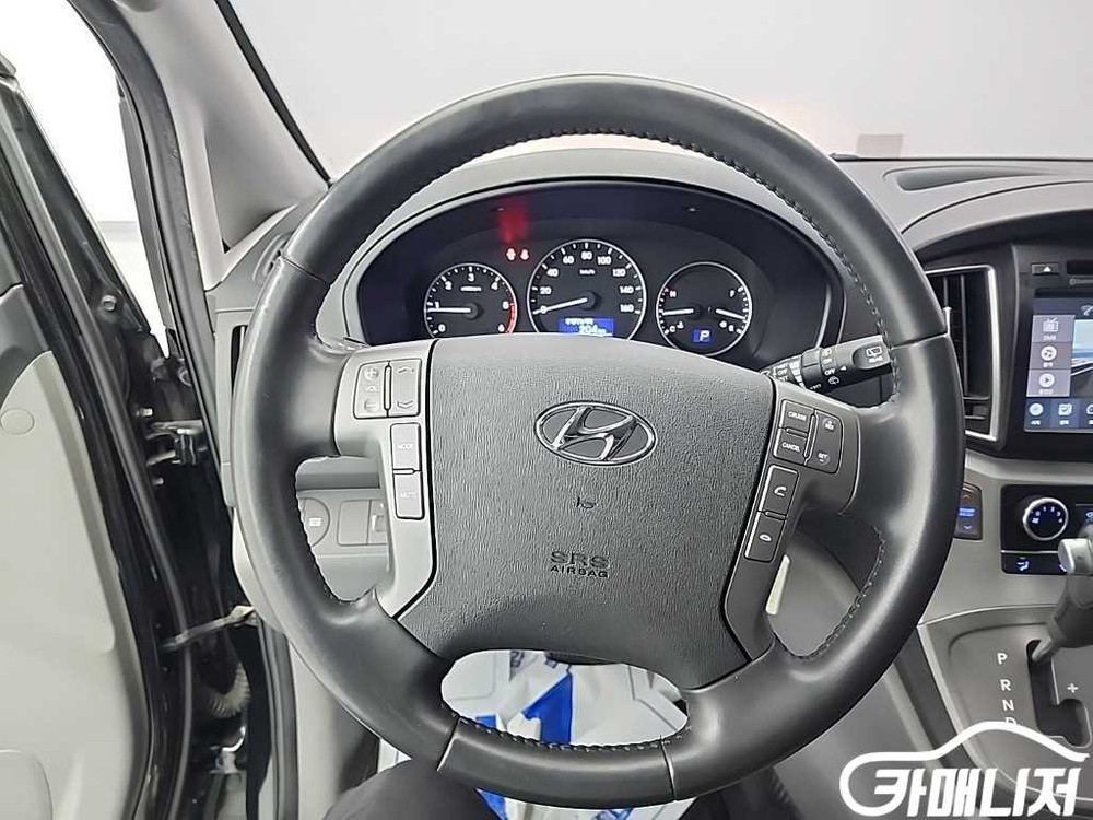 [현대]더 뉴 그랜드 스타렉스 2WD 웨건 11인승 모던 (0톤) #3월급매--8