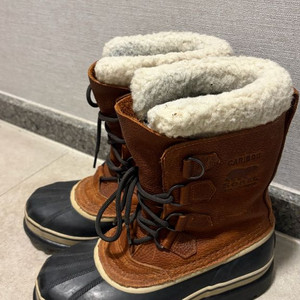 소렐 카리부 방한화 240 이미지