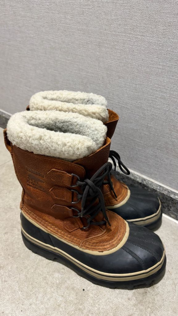 소렐 카리부 방한화 240 이미지