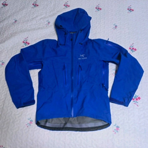 아크테릭스 알파sv 하드쉘