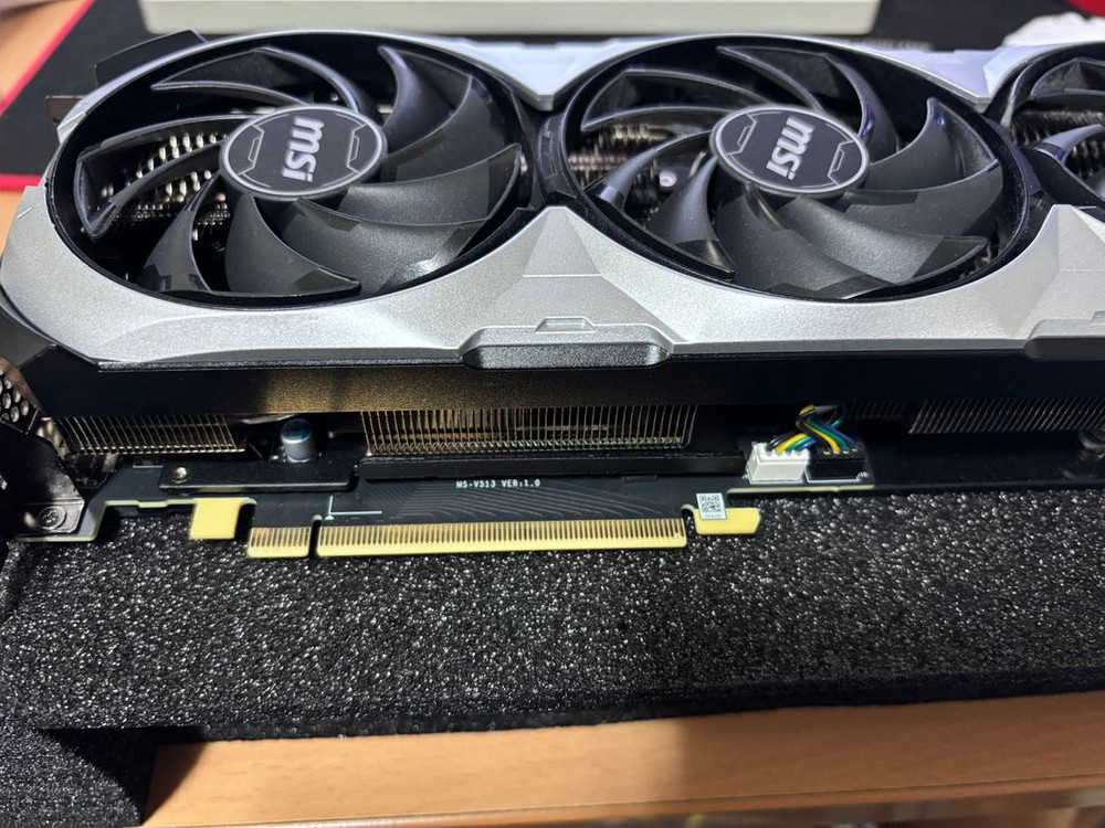 RTX 4070 Ti 그래픽카드 정크 이미지