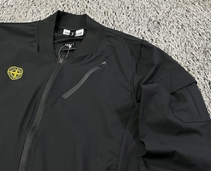 새상품급 스톤아일랜드 바람막이 자켓 100/L--1