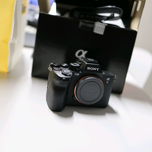 [거의 새것]소니 A7R5 풀프레임 미러리스 카메라 정말싸게 팔아요 최상급 화질 미쳤음