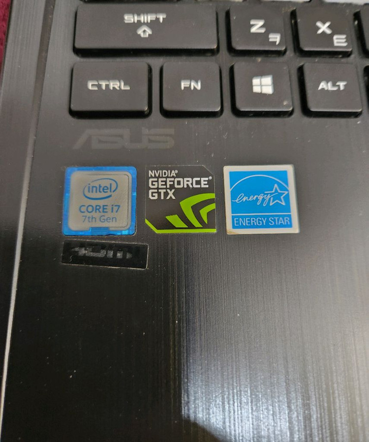 ASUS I7 게이밍노트북 부품용--2